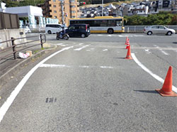 横断歩道補修前の様子